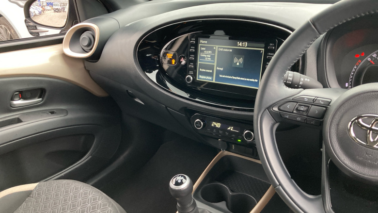 Toyota Aygo X 1.0 VVT-i Edge 5dr Petrol Hatchback